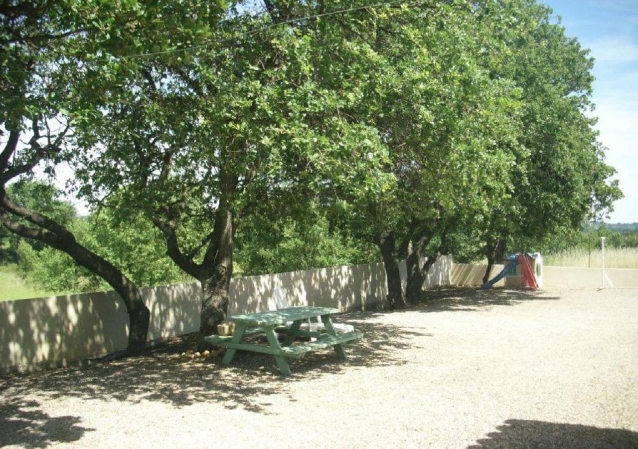 Les Chenes De Da-Li Bed & Breakfast Lezignan-la-Cebe ภายนอก รูปภาพ